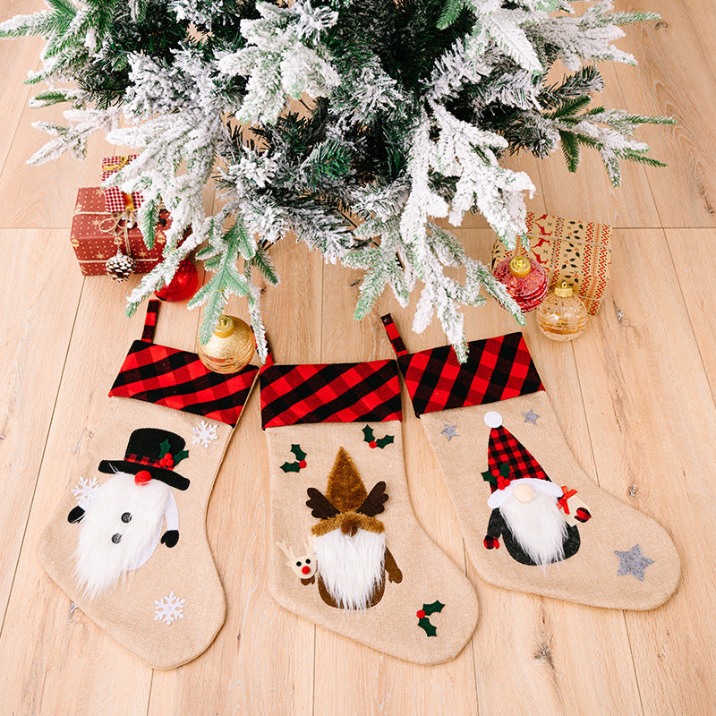 Red & Black Plaid Christmas Window Pendant – Embroidered Cloth Decoration | Pixel & Parcel Co.