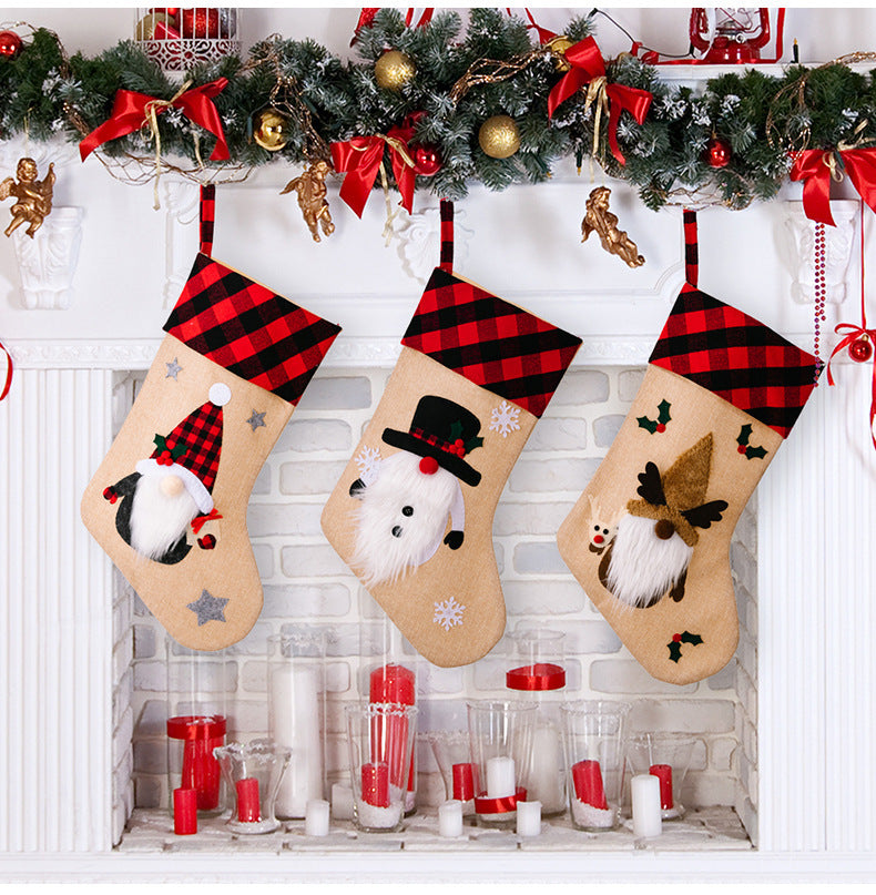 Red & Black Plaid Christmas Window Pendant – Embroidered Cloth Decoration | Pixel & Parcel Co.