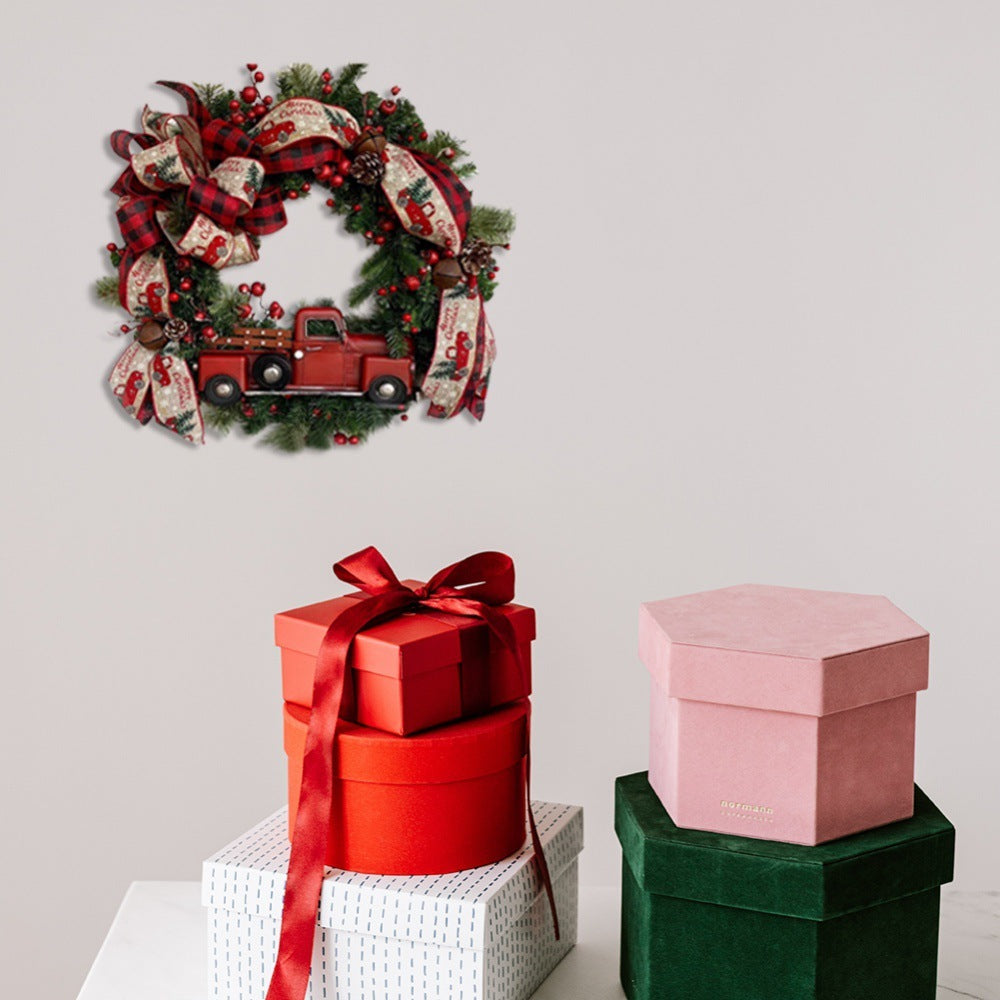 Christmas Wreath with Red Truck Car Bows & Garlands – 40cm Indoor Decoration | Pixel & Parcel Co.