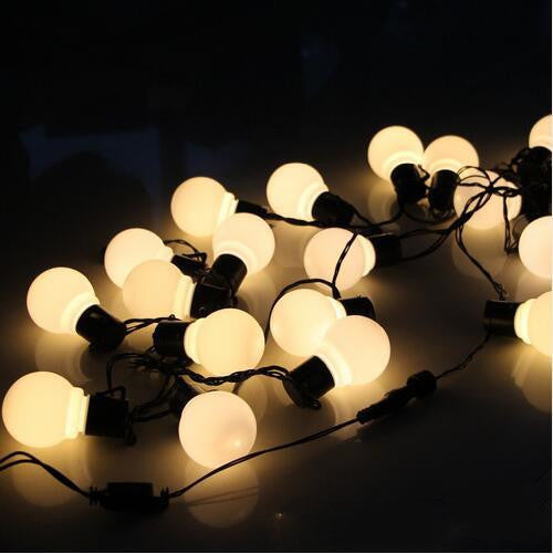 LED Bulb Christmas String Lights – 6m star curtain holiday lights (20 bulbs) by Pixel & Parcel Co. UK