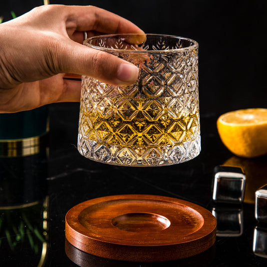 “Whiskey Tumbler Turning Glass – Elegant Rotating Glass for Whiskey and Wine”