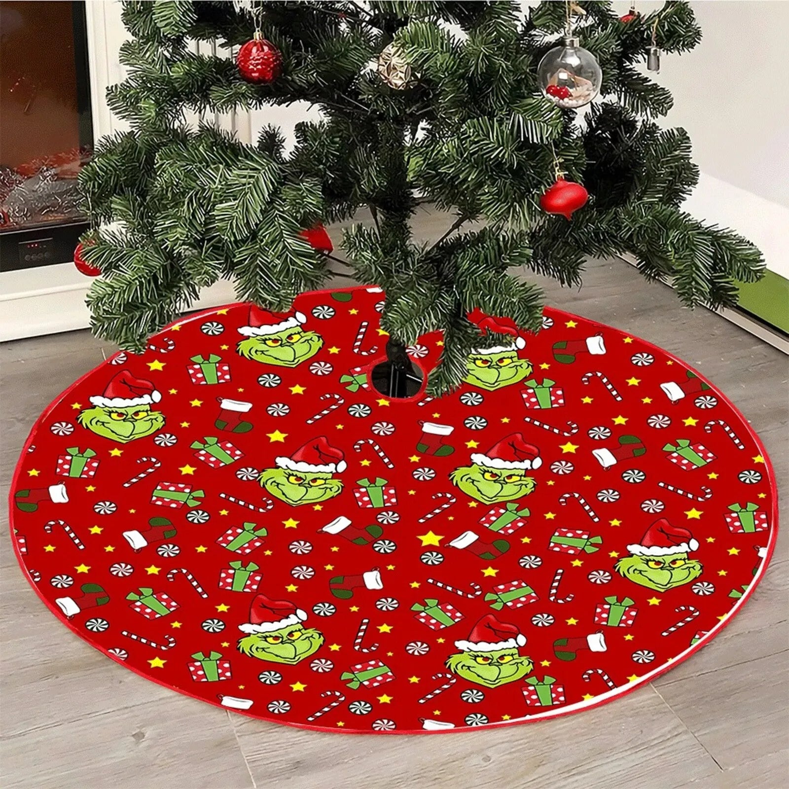 Christmas Tree Skirt – Faux Fur / Velvet Holiday Base Cover